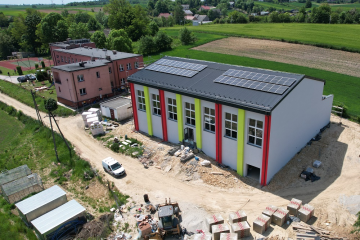 Sala gimnastyczna w Zagorzycach nabiera kolorów